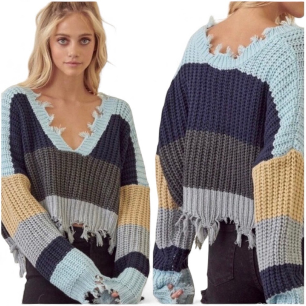 Miracle Thinkin Of You Blue Gray Colorblock Cozy Frayed VNeck Distressed Sweater